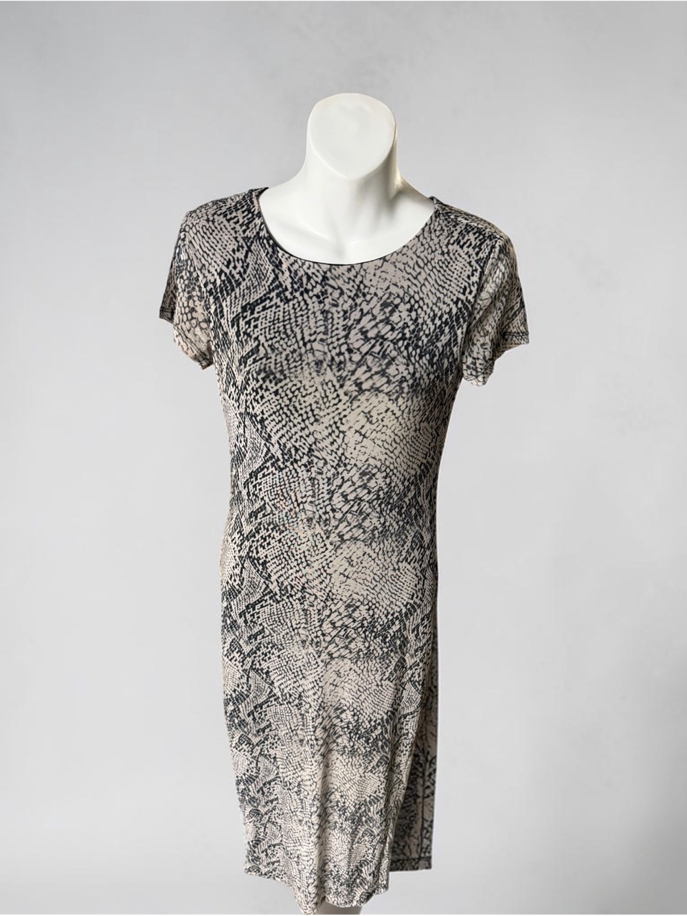 Short Sleeve Snake Print Dress in Beige and Black